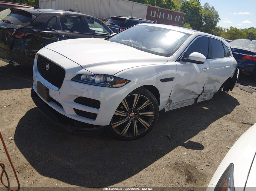 JAGUAR F-PACE - zdjęcie 2