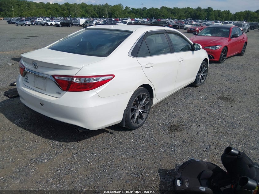 TOYOTA CAMRY - zdjęcie 4