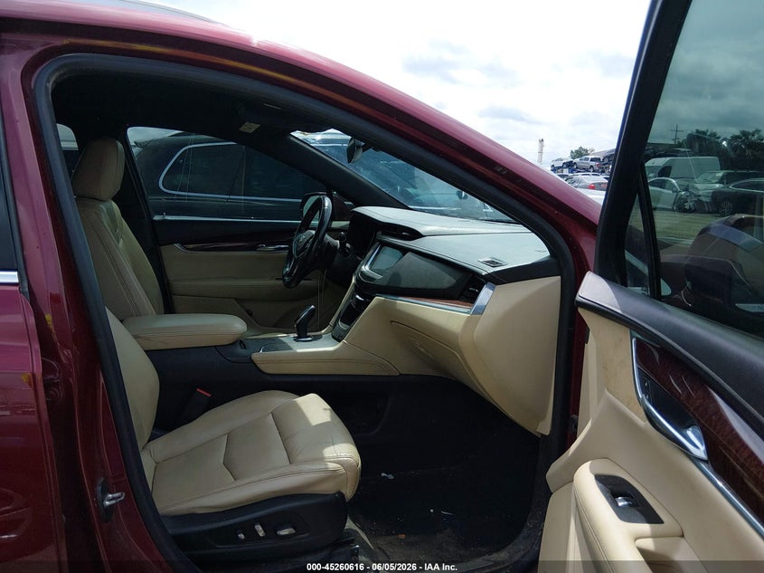 CADILLAC XT5 - zdjęcie 5