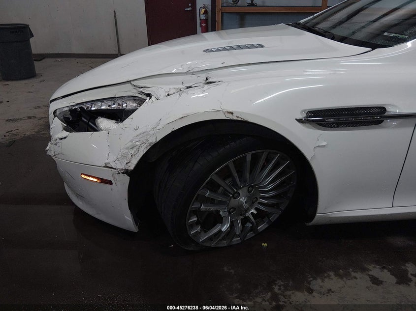ASTON MARTIN RAPIDE S - zdjęcie 17