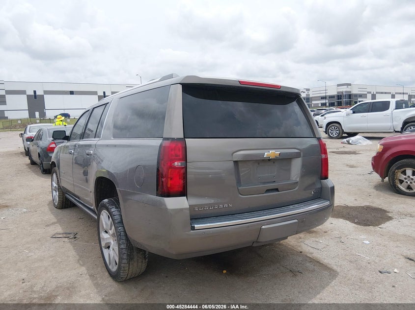 CHEVROLET SUBURBAN - zdjęcie 3