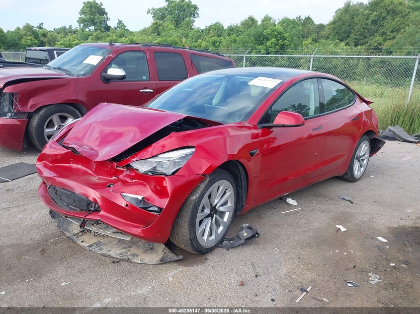 TESLA MODEL 3 - zdjęcie 2