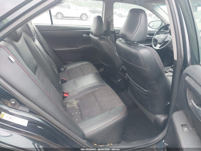 TOYOTA CAMRY - zdjęcie 8