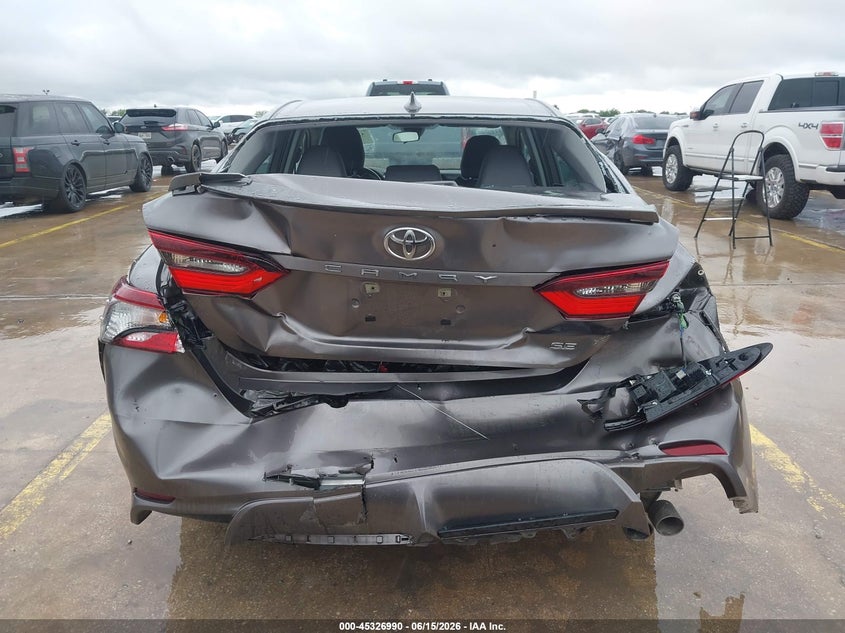 TOYOTA CAMRY - zdjęcie 17