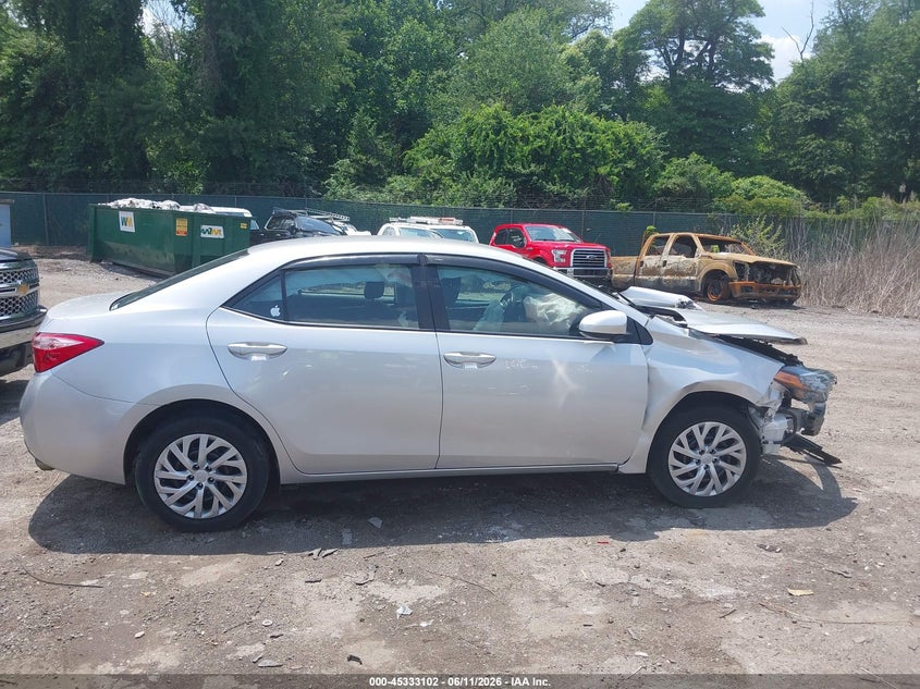 TOYOTA COROLLA - zdjęcie 14