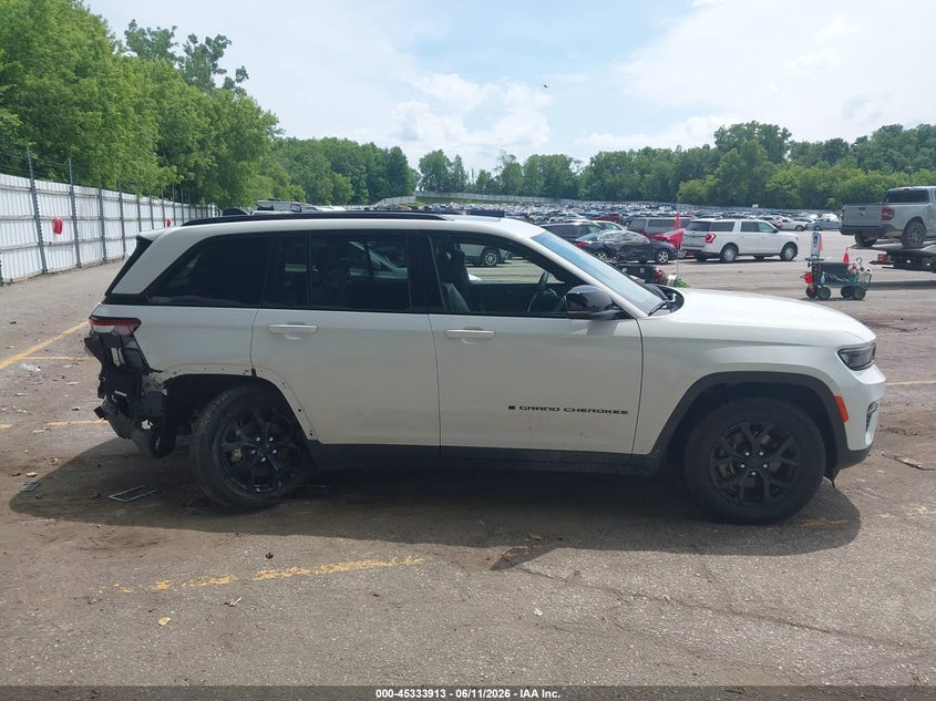 JEEP GRAND CHEROKEE - zdjęcie 13