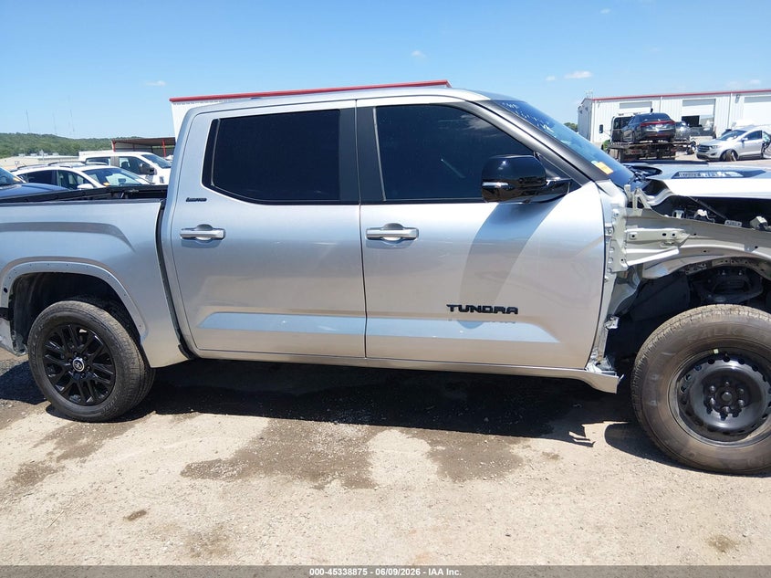 TOYOTA TUNDRA HYBRID - zdjęcie 14
