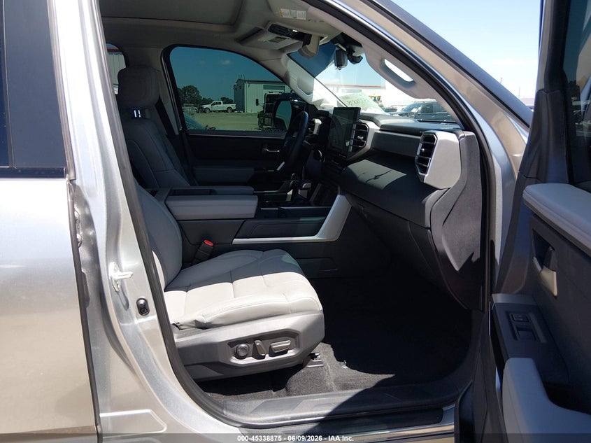 TOYOTA TUNDRA HYBRID - zdjęcie 5