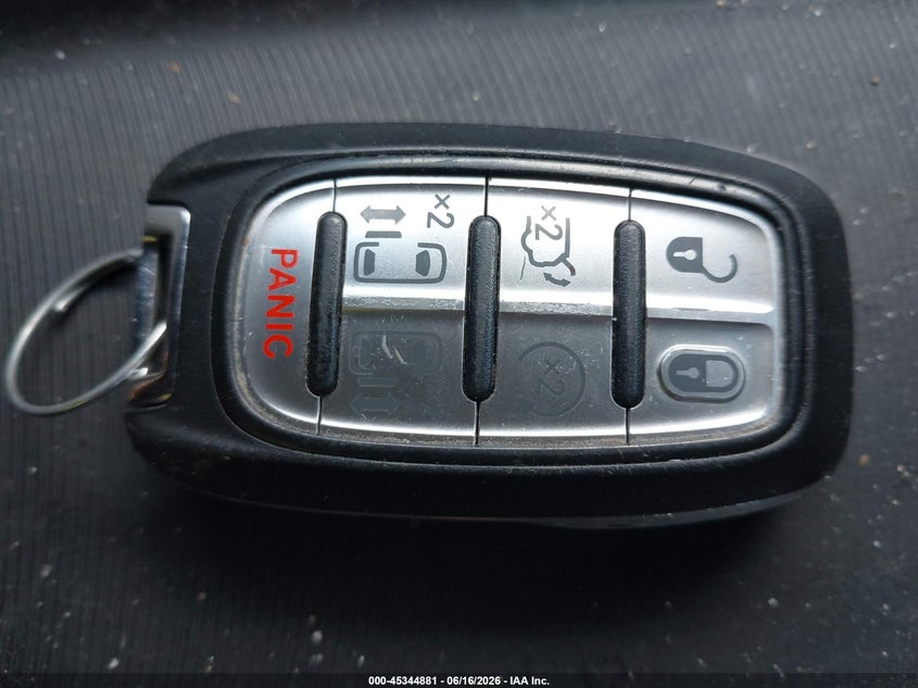 CHRYSLER PACIFICA - zdjęcie 11