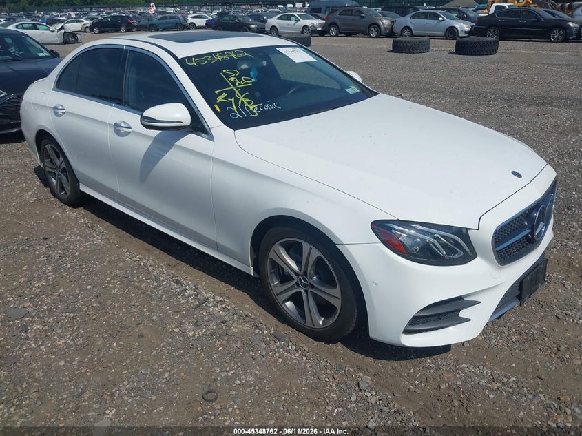 MERCEDES-BENZ E 300 - zdjęcie 1