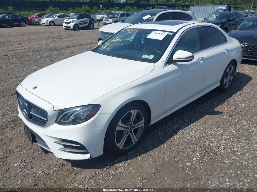 MERCEDES-BENZ E 300 - zdjęcie 2
