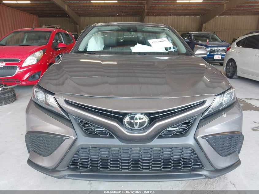 TOYOTA CAMRY - zdjęcie 12
