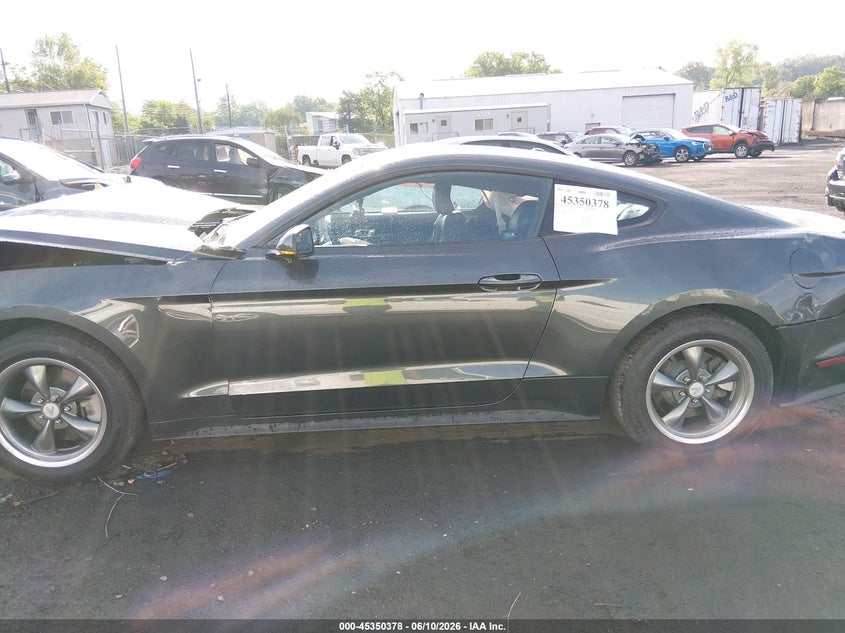 FORD MUSTANG - zdjęcie 13
