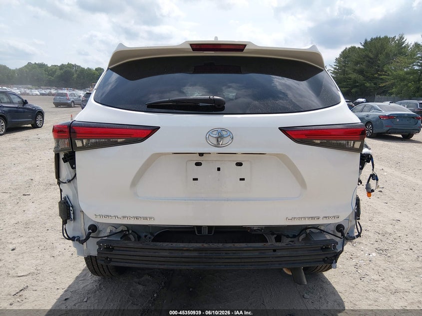 TOYOTA HIGHLANDER - zdjęcie 17