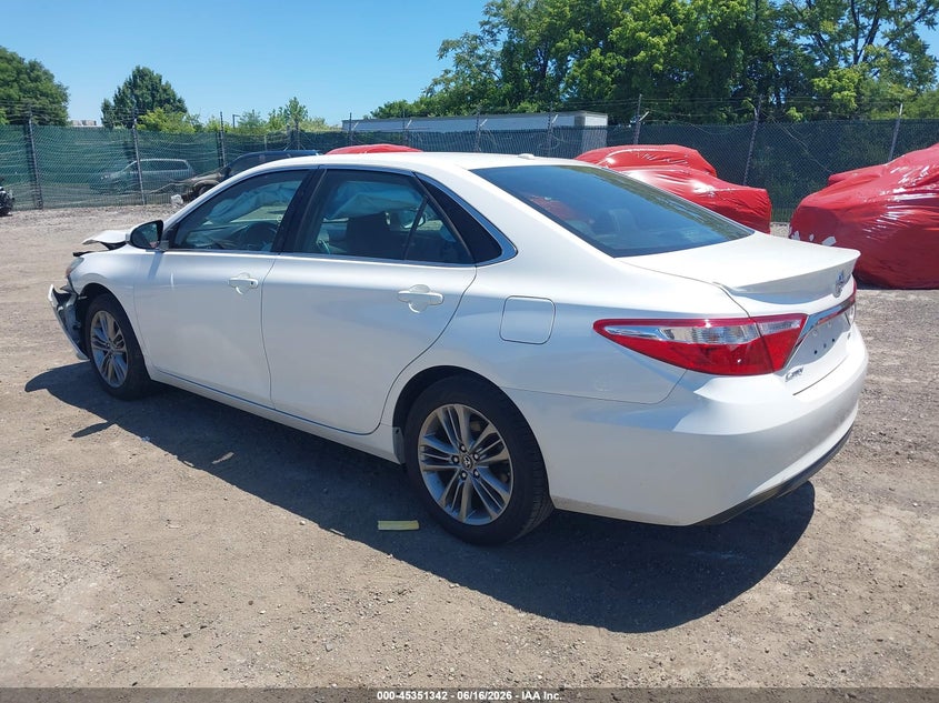 TOYOTA CAMRY - zdjęcie 3