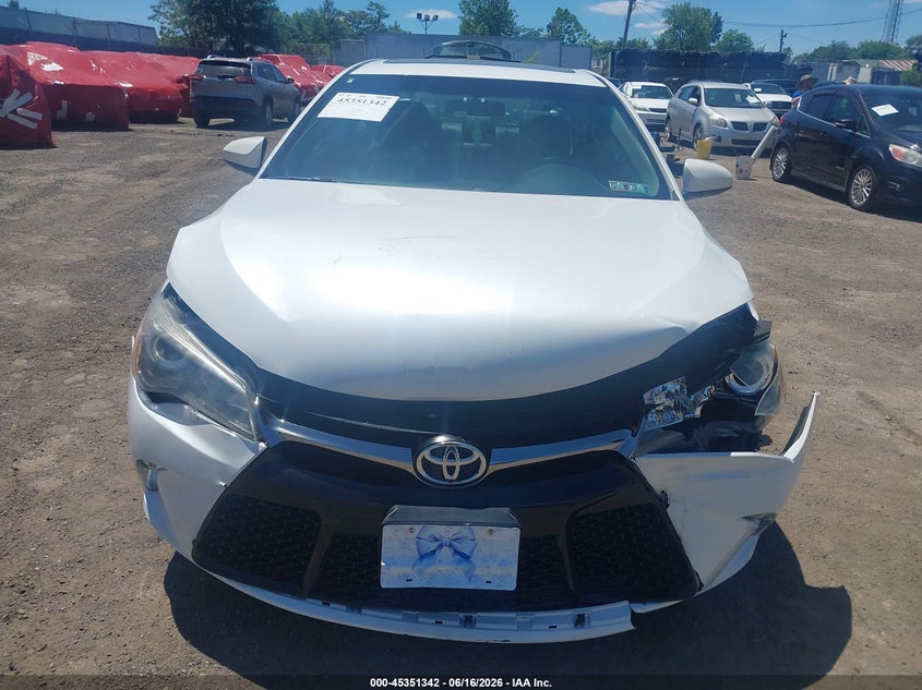 TOYOTA CAMRY - zdjęcie 6