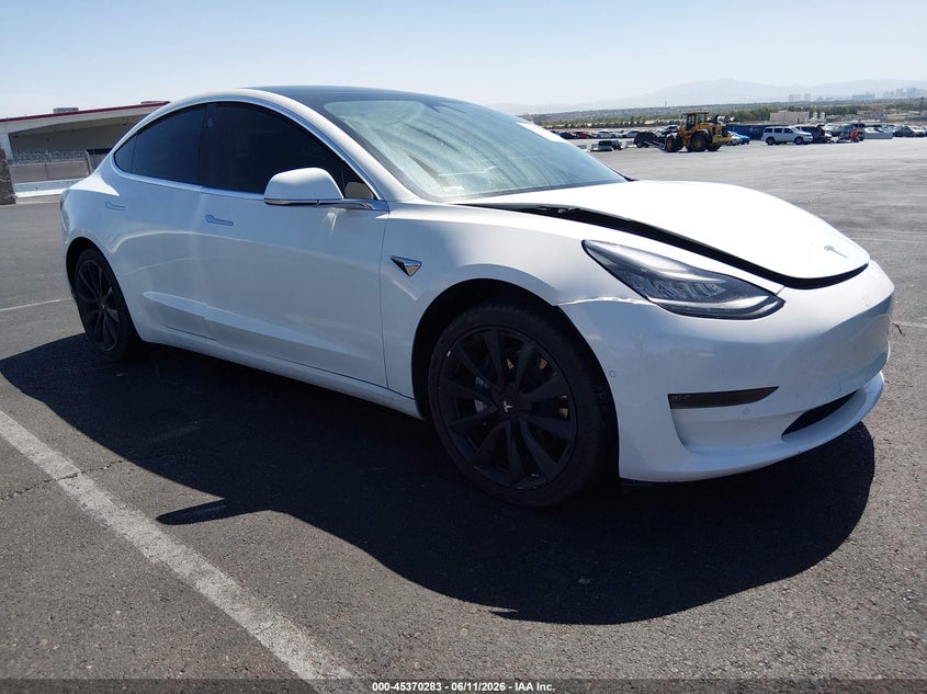 TESLA MODEL 3 - zdjęcie 1