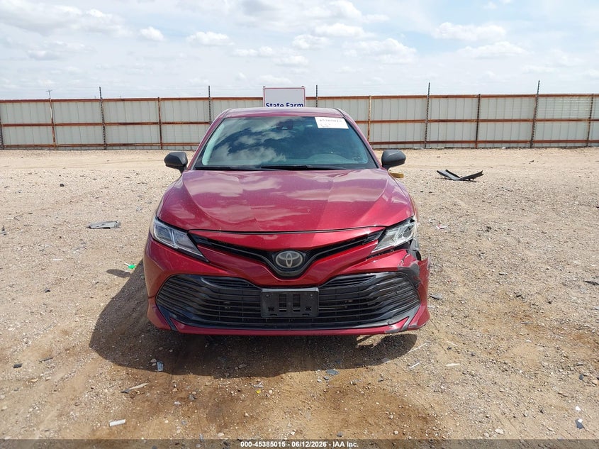 TOYOTA CAMRY - zdjęcie 12