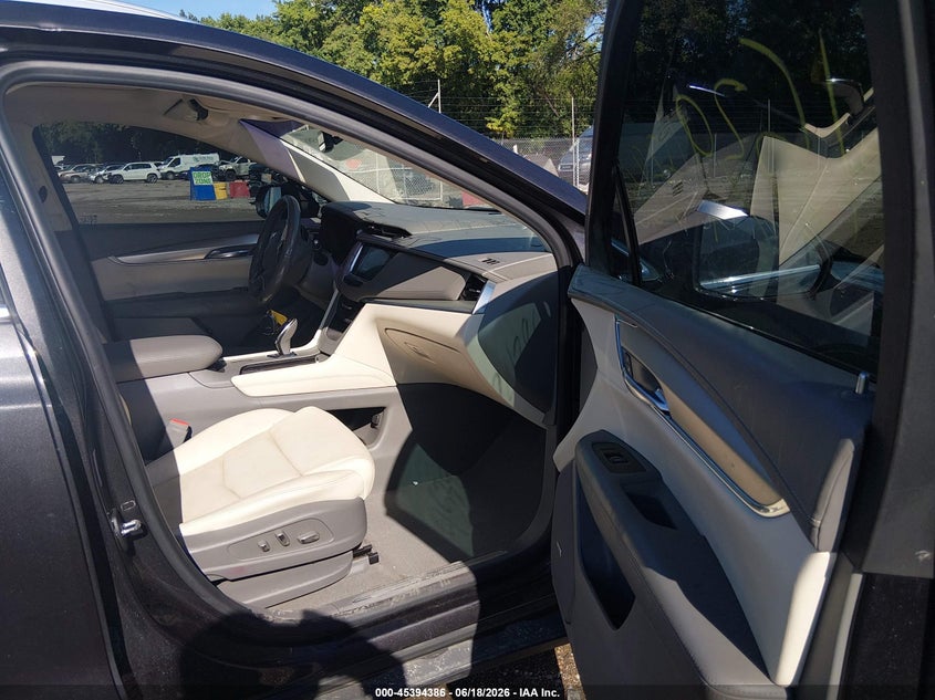CADILLAC XT5 - zdjęcie 5