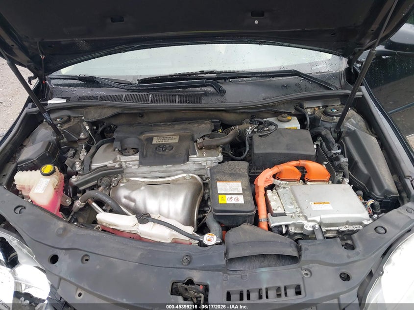 TOYOTA CAMRY HYBRID - zdjęcie 10