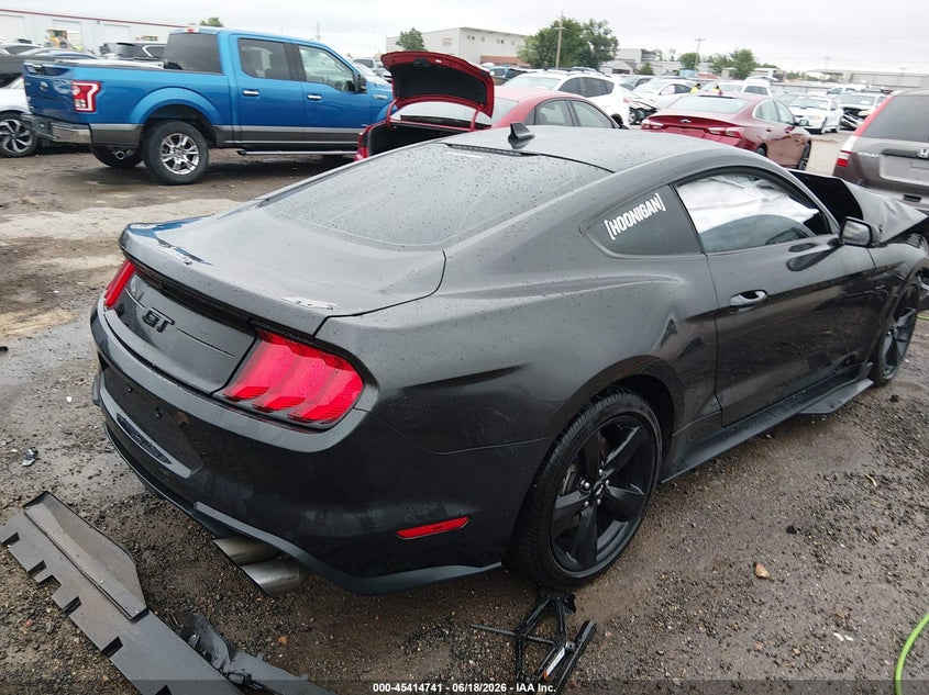 FORD MUSTANG - zdjęcie 4