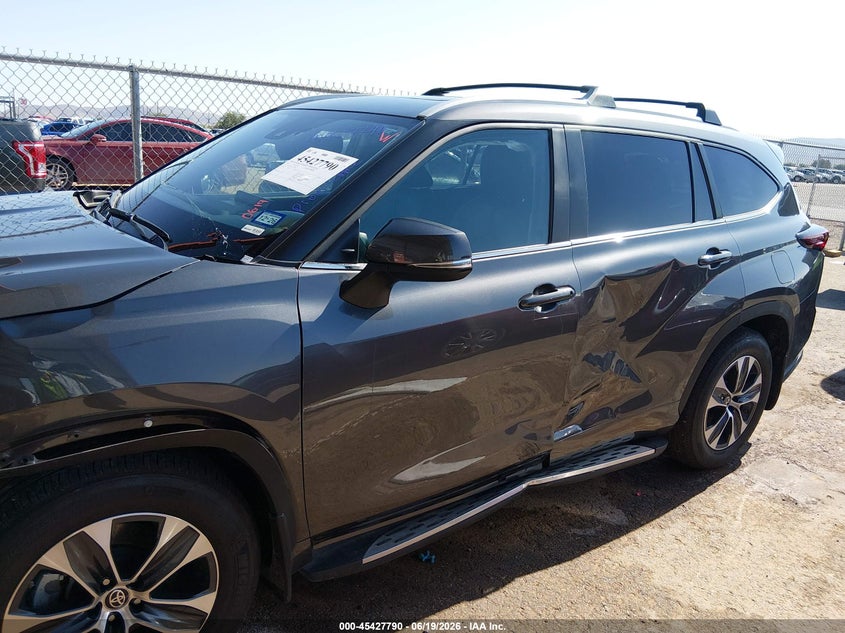 TOYOTA HIGHLANDER - zdjęcie 6