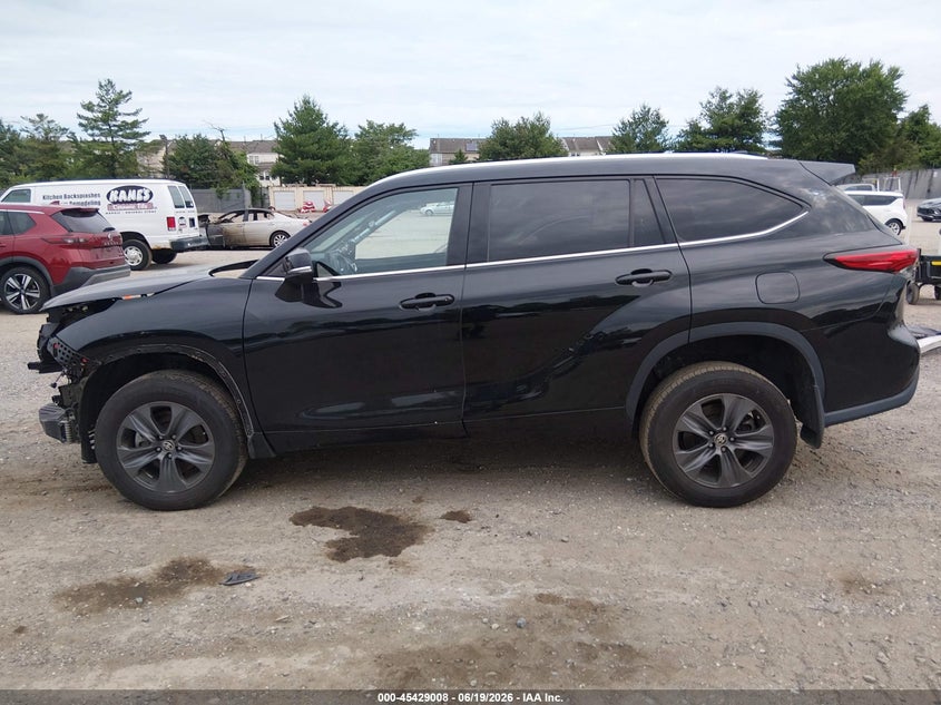 TOYOTA HIGHLANDER - zdjęcie 15
