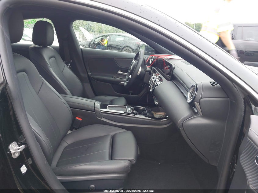 MERCEDES-BENZ CLA 250 COUPE - zdjęcie 5