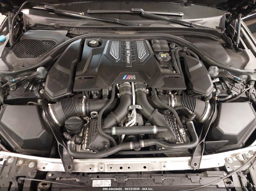 BMW M5 - zdjęcie 10