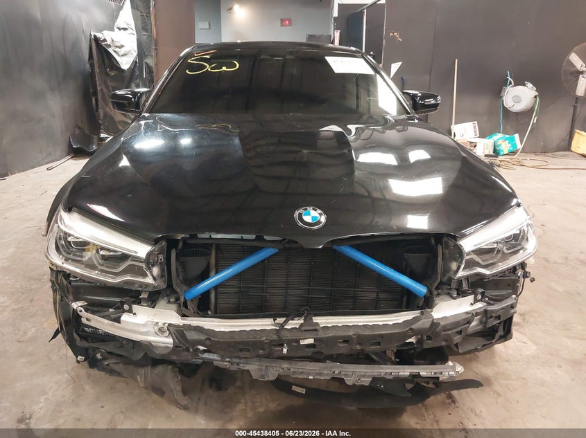 BMW M5 - zdjęcie 12