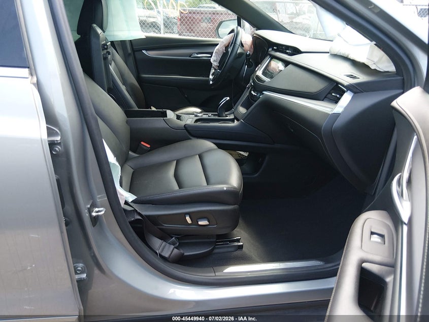 CADILLAC XT5 - zdjęcie 5