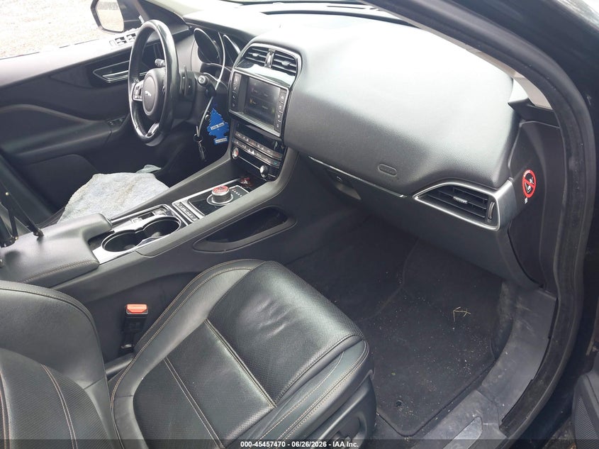 JAGUAR F-PACE - zdjęcie 5
