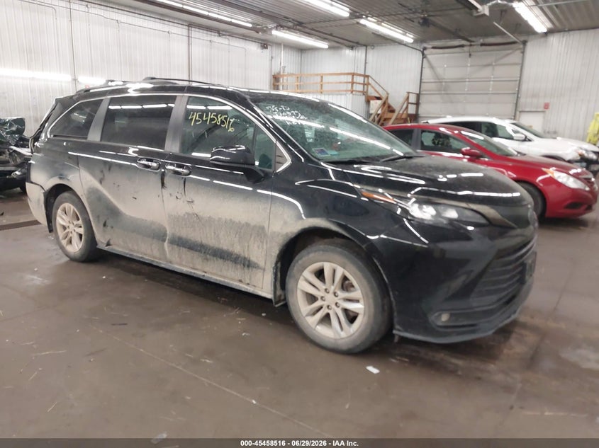 TOYOTA SIENNA - zdjęcie 1