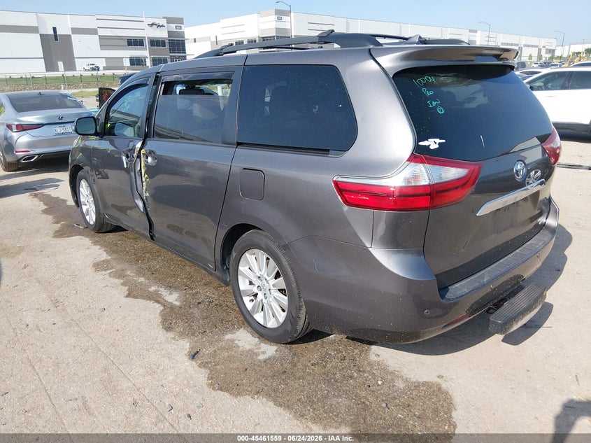 TOYOTA SIENNA - zdjęcie 3