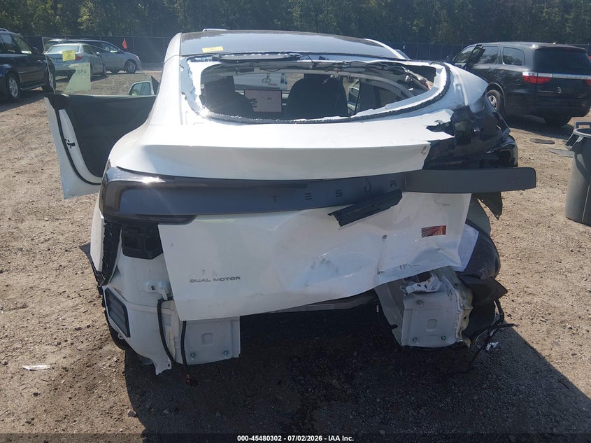 TESLA MODEL Y - zdjęcie 6