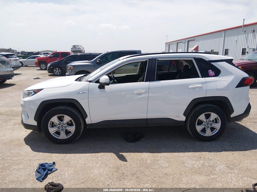 TOYOTA RAV4 HYBRID - zdjęcie 14