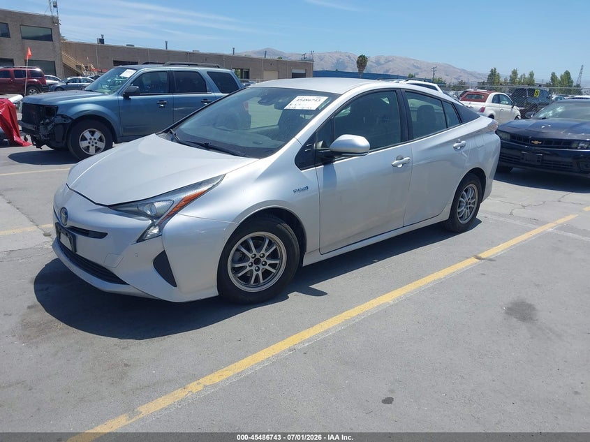 TOYOTA PRIUS - zdjęcie 2