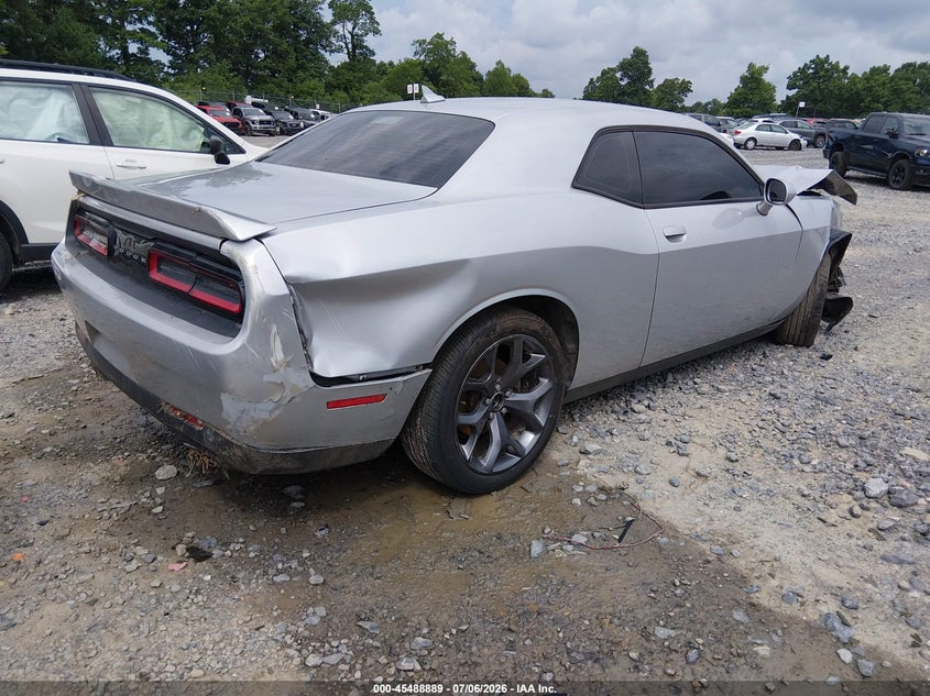 DODGE CHALLENGER - zdjęcie 4
