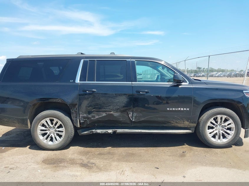 CHEVROLET SUBURBAN - zdjęcie 13