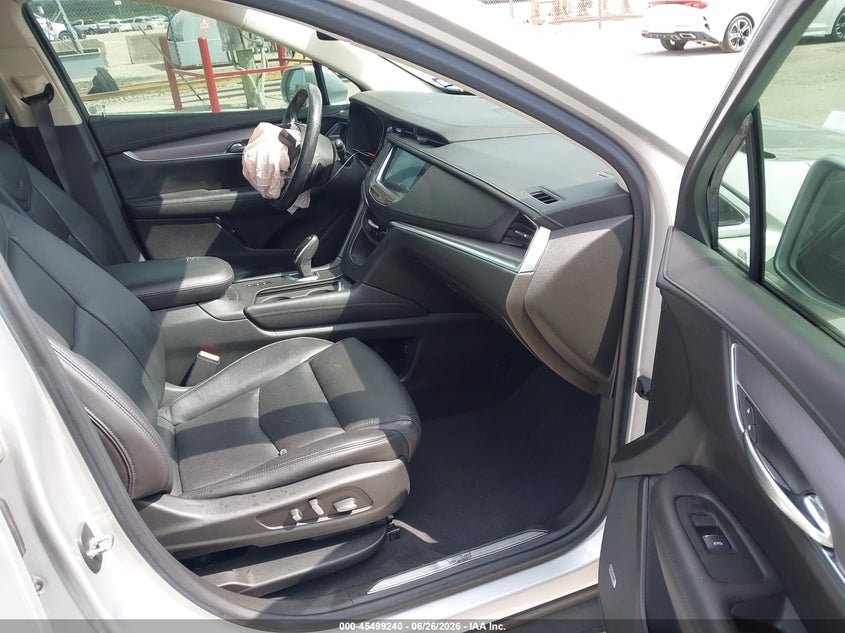 CADILLAC XT5 - zdjęcie 5