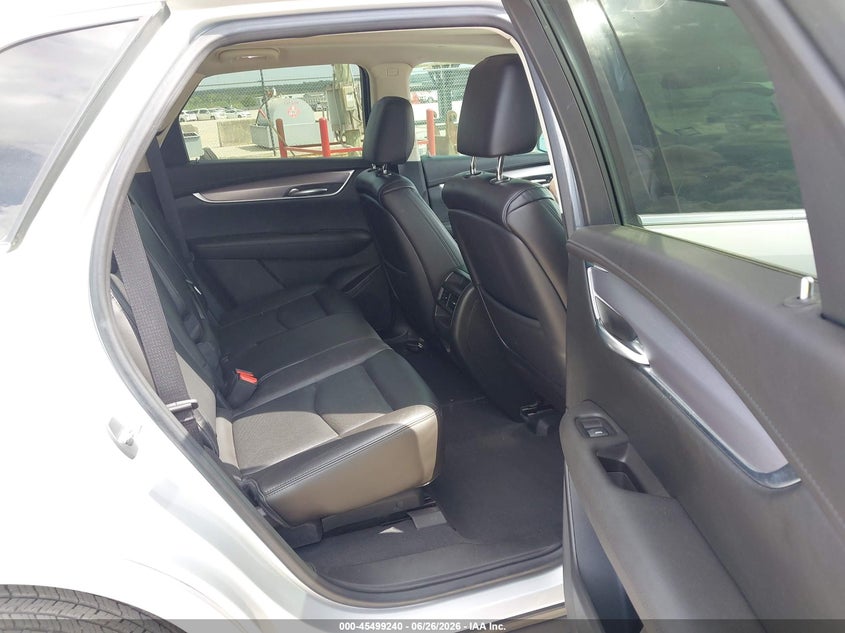 CADILLAC XT5 - zdjęcie 8