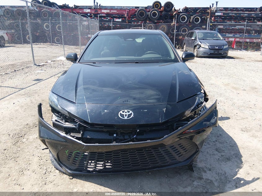 TOYOTA CAMRY - zdjęcie 13