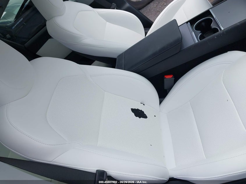 TESLA MODEL Y - zdjęcie 20