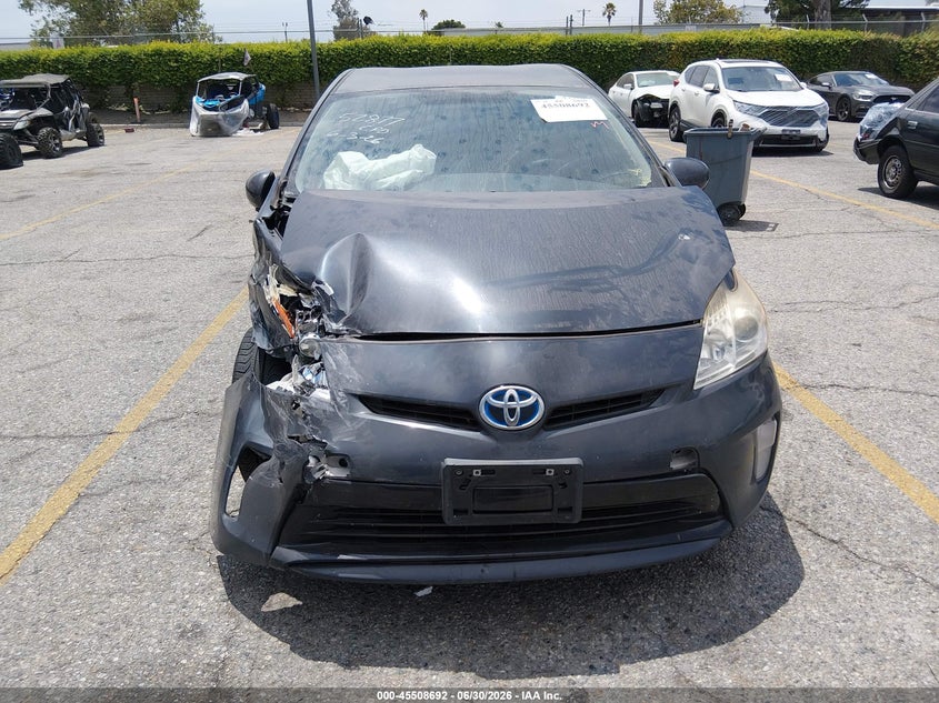 TOYOTA PRIUS - zdjęcie 15
