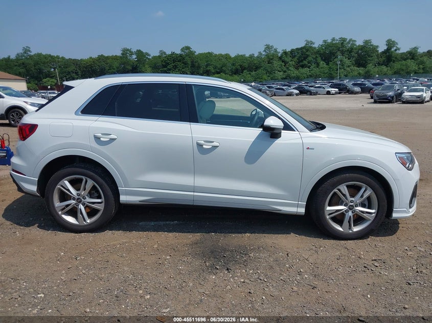 AUDI Q3 - zdjęcie 13