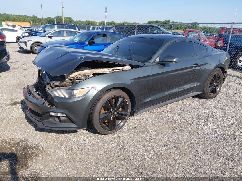 FORD MUSTANG - zdjęcie 2