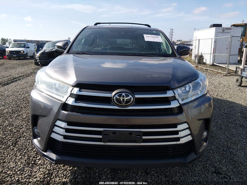 TOYOTA HIGHLANDER - zdjęcie 12