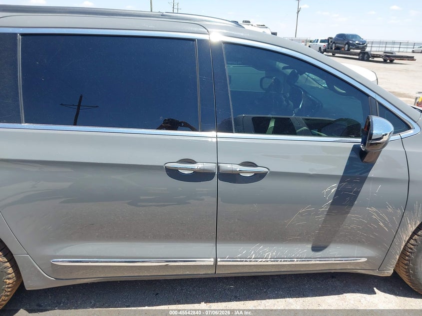 CHRYSLER PACIFICA - zdjęcie 13