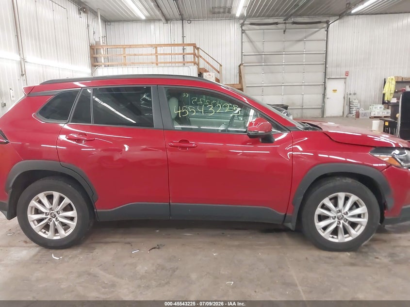 TOYOTA COROLLA CROSS - zdjęcie 14