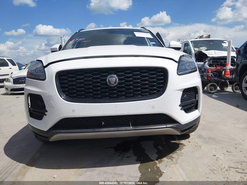 JAGUAR E-PACE - zdjęcie 11